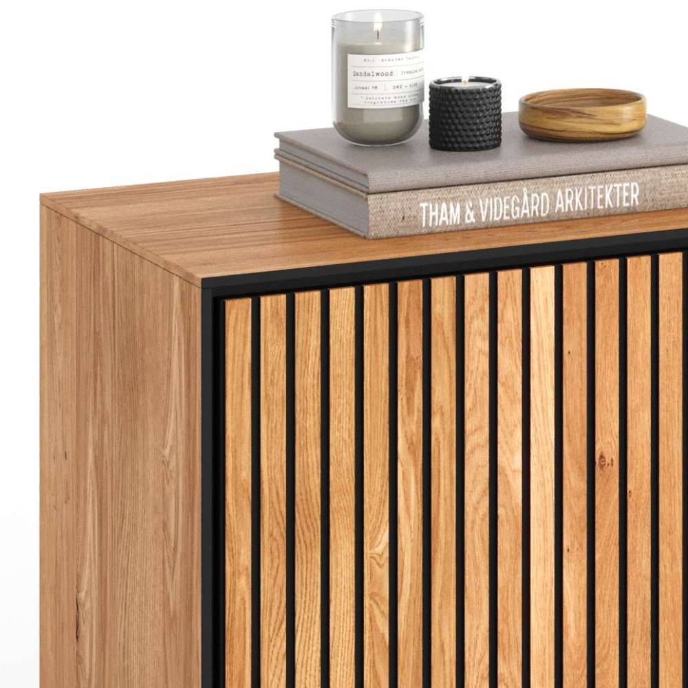 Sideboard Laviella in modernem Design mit Bügelgestell aus Metall