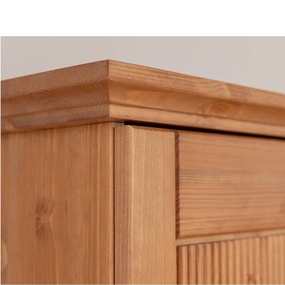 Kleiderschrank Massivholz Juwan aus Kiefer Massivholz in Eichefarben