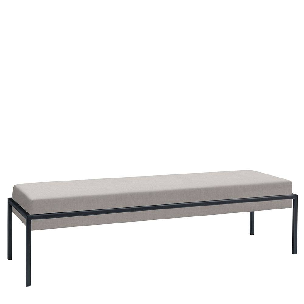 Bettbank Grau Ainbola 144 cm breit mit Vierfußgestell aus Metall