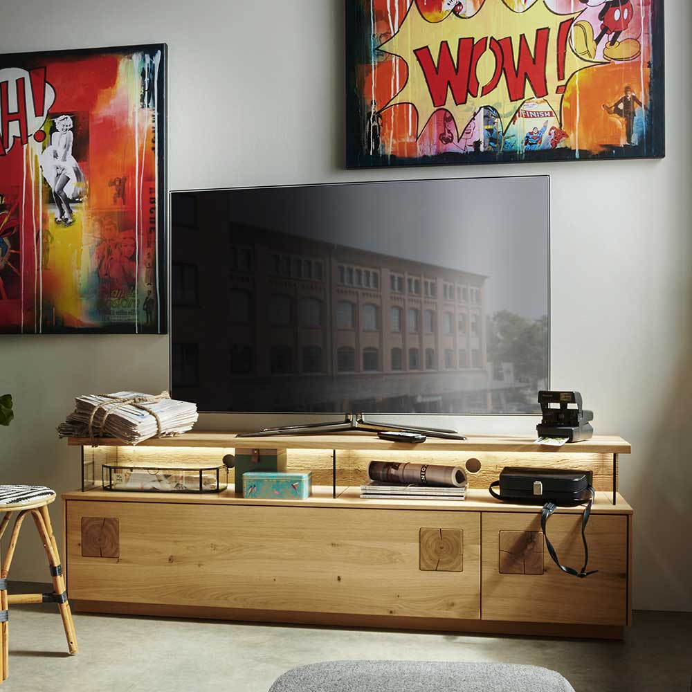 Massives TV Lowboard Onitos aus Wildeiche in modernem Design