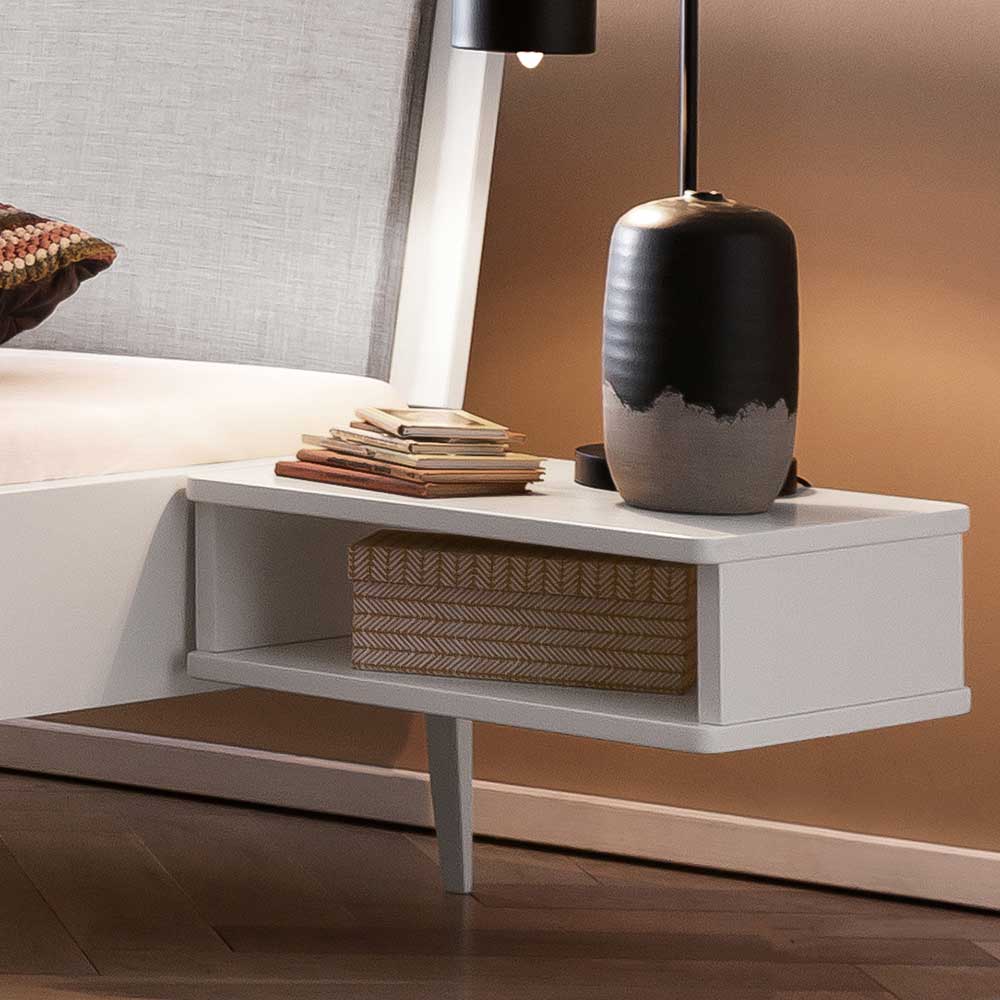 Weißes Bett 140x200 Chicola in modernem Design lackiert