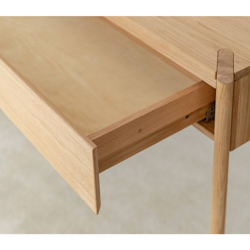 Schminkkonsole Gravura aus Eiche Massivholz in modernem Design