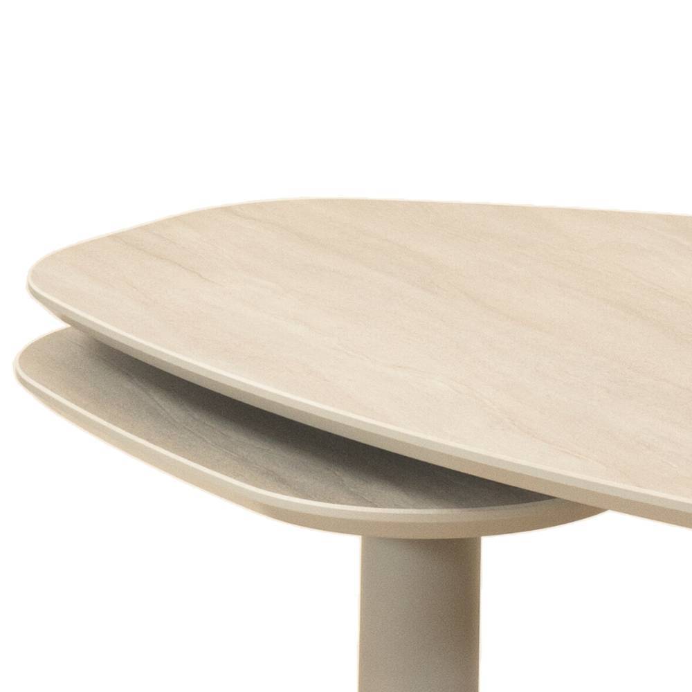 Designercouchtisch Vanskupa auf Säulengestell in ovaler Form