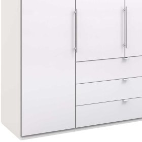 Komfortabler Schlafzimmerschrank Grinzia mit Falttüren Made in Germany – Ansicht 4