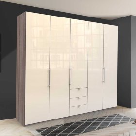 Schlafzimmerschrank Liz 3 türig mit Schubladen modern – Ansicht 3