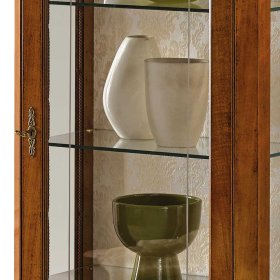 Vitrinenschrank Fiodaria in Nussbaumfarben mit Glasböden und Schublade – Ansicht 5