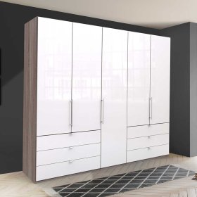 Großer Schlafzimmerkleiderschrank Yunidra 3 türig mit Metallgriffen – Ansicht 3