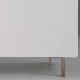 Wohnzimmer Kommode Findus 2 Türen mit Soft Close Weiß & Nussbaumfarben – Ansicht 3