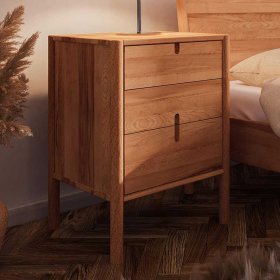 Schlafzimmer Kommode Artjes aus Wildbuche Massivholz 69 cm hoch – Ansicht 3