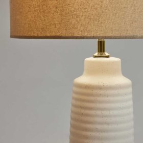 Skandi Design Tischlampe Asendra aus Keramik in Weiß und Creme – Ansicht 2