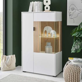 Moderner Wohnzimmervitrinenschrank Saladd in Weiß und Wildeichefarben – Ansicht 2