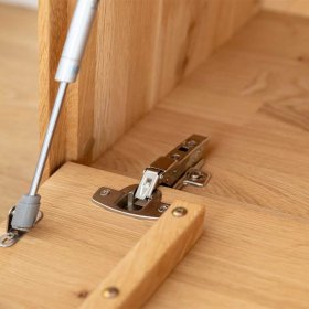 TV Board Tenna mit LED Beleuchtung und Hirnholz Applikation – Ansicht 10