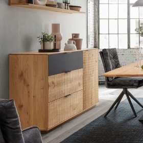 Moderne Massivholzkommode Housten in Wildeichefarben und Anthrazit – Ansicht 4