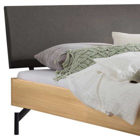 Doppelbett Eiche hell Liadoras mit Vierfußgestell aus Metall und Polsterkopfteil – Ansicht 3