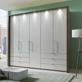 Falttüren Schlafzimmerschrank Karama in Weiß Trüffeleiche mit Beleuchtung – Ansicht 2
