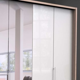 Moderner Schlafzimmerkleiderschrank Andryas mit Falttüren Schubladen und Spiegel – Ansicht 5