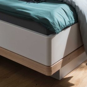 Schlafzimmer Set Privira in Eiche Bianco und Beige mit LED Beleuchtung (vierteilig) – Ansicht 7