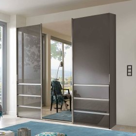 Schlafzimmerschrank Askola mit Schwebetüren 250 cm breit – Ansicht 2