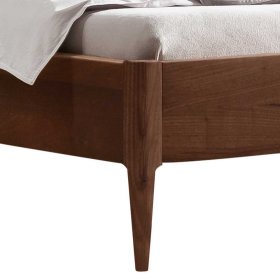 Nussbaum Bett Carltons aus Massivholz in modernem Design – Ansicht 5