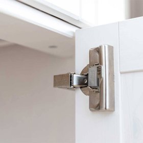 Flurkommode Jeanys im Landhausstil mit Holzgriffen – Ansicht 9