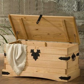 Holztruhe Halcoms in Kiefer Honigfarben im Landhausstil – Ansicht 3