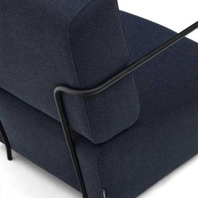 Blauer Polstersessel Laduvia in modernem Design mit Metall Armlehnen – Ansicht 5