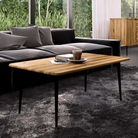 Wohnzimmer Tisch Clantica aus Wildeiche Massivholz und Stahl – Ansicht 3