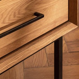 TV Unterschrank Yalley im Skandi Design aus Wildeiche Massivholz und Stahl – Ansicht 4