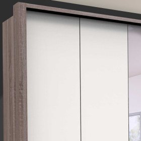 3 türiger Kleiderschrank Rarian in Weiß Eiche Trüffelfarben mit Spiegel – Ansicht 5