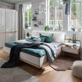 Schlafzimmer Privira in Beige und Eiche Bianco mit LED Beleuchtung (vierteilig) – Ansicht 5